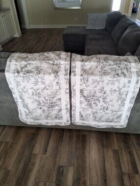 Ralph Lauren King Size Shams(2)